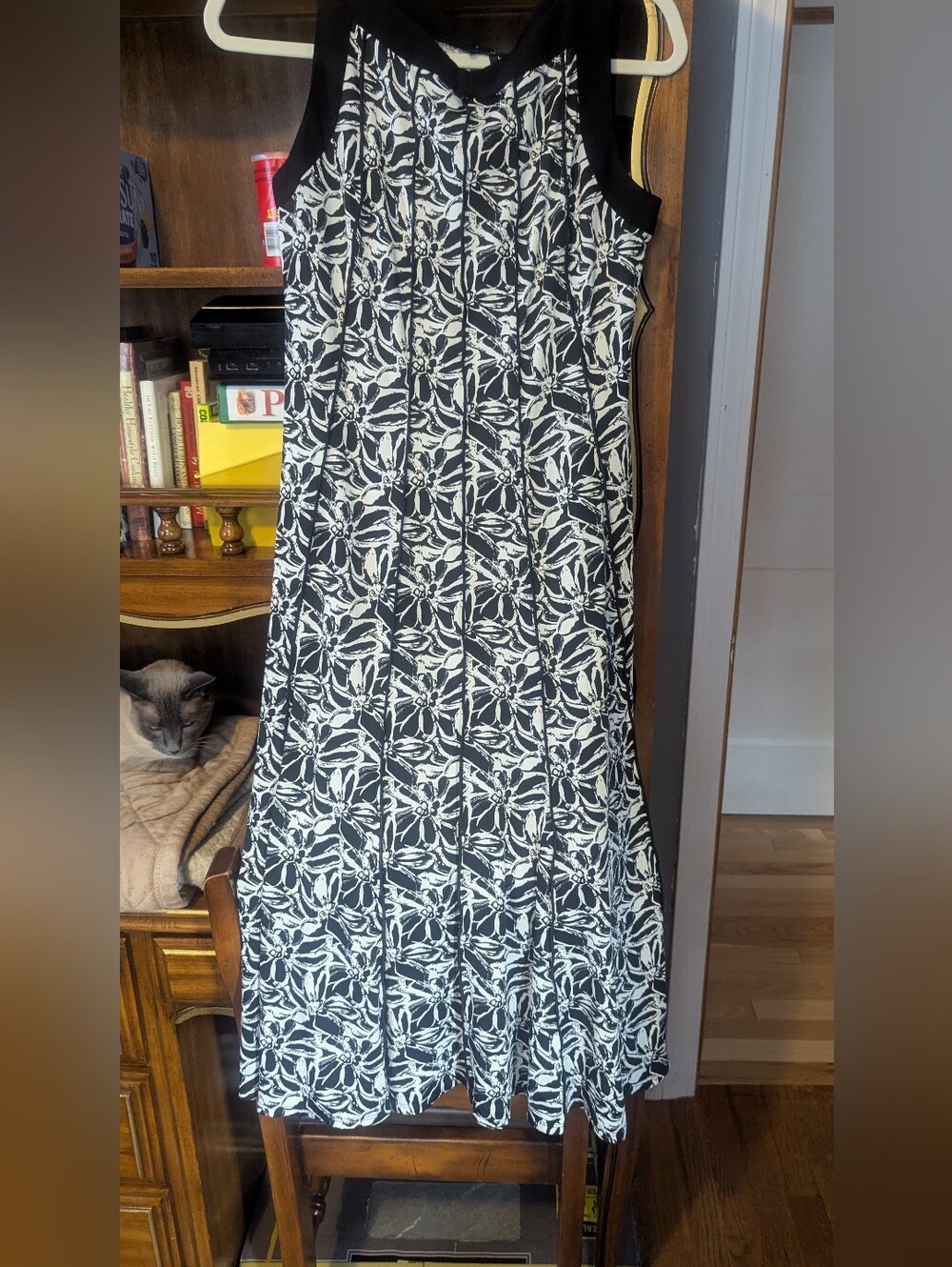 Perceptions Black and White Floral Maxi  Dress